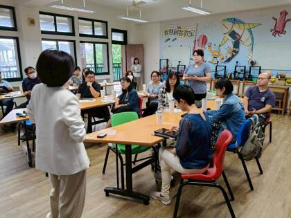 5.研習中老師們提出在校園中發生的性平案例進行研討.jpg