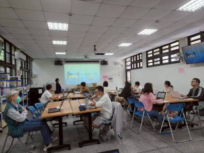 LINE_ALBUM_1150410勞動權在人權議題教學上的轉化與應用工作坊_260413_78.jpg