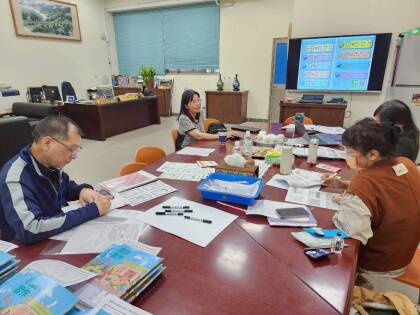 LINE_ALBUM_1150424校園修復式正義教材包撰寫第一場團員增能研習_260622_5.jpg